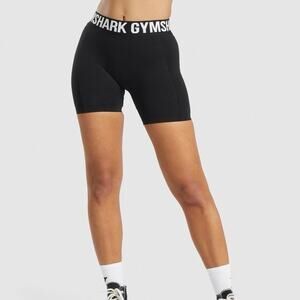 NWOT Gymshark Flex Shorts Black Size XS